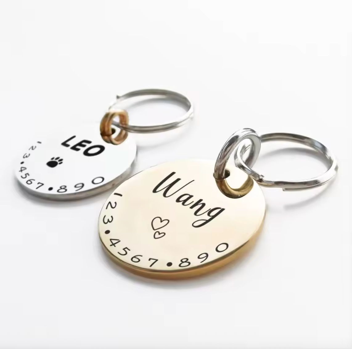 Personalisierte Haustiermarke mit Gravur – für Hunde & Katzen, Personalisierte Katzenmarke Hundemarke aus Metall mit Gravur – in verschiedenen Größen und Materialien wie Edelstahl oder Messing erhältlich. Ideal für Hunde und Katzen, individuell mit Name, Symbol und Telefonnummer gestaltbar.
