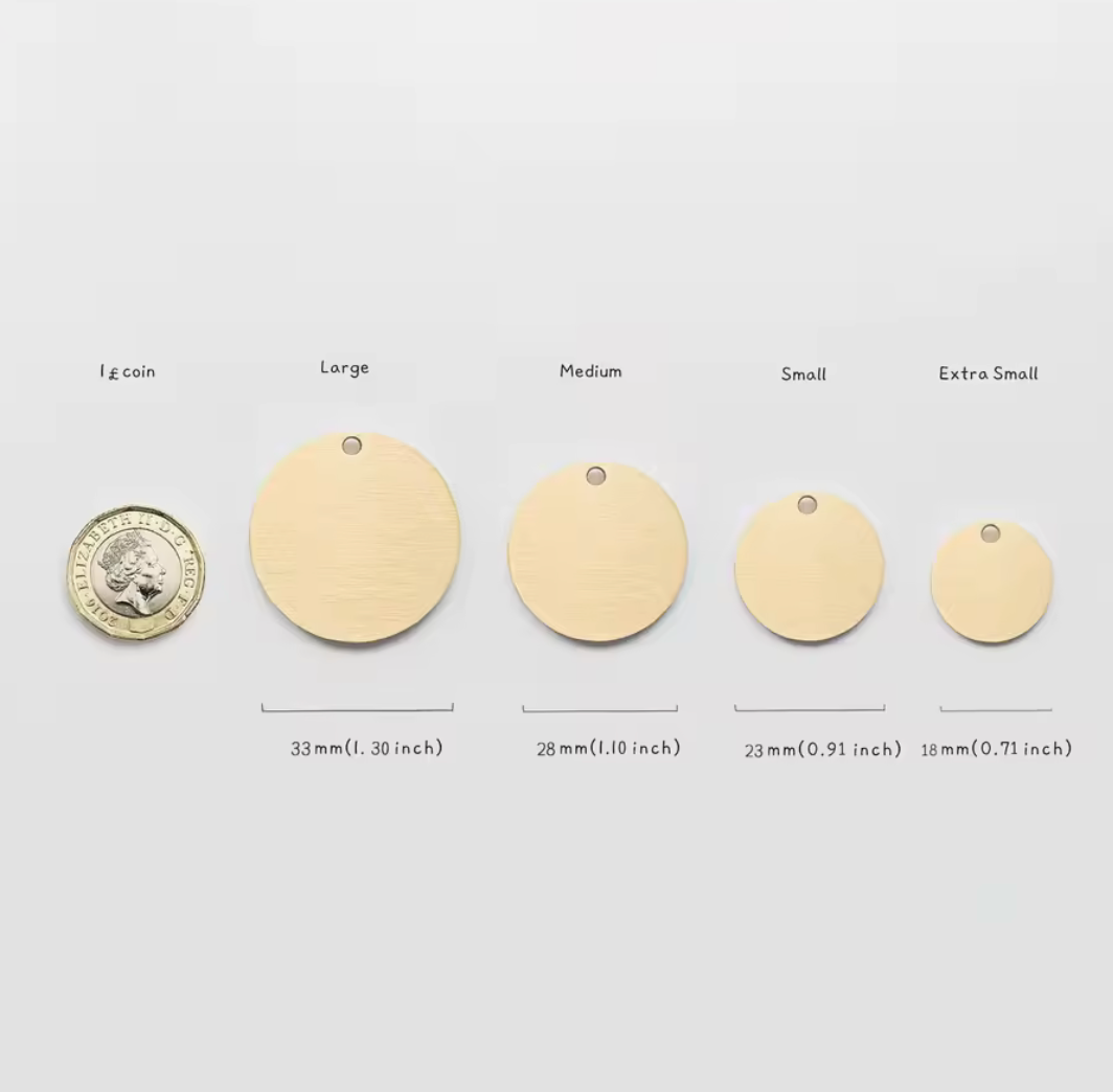 Personalisierte Haustiermarke mit Gravur – für Hunde & Katzen, Personalisierte Katzenmarke Hundemarke aus Metall mit Gravur – in verschiedenen Größen und Materialien wie Edelstahl oder Messing erhältlich. Ideal für Hunde und Katzen, individuell mit Name, Symbol und Telefonnummer gestaltbar.