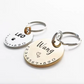 Personalisierte Haustiermarke mit Gravur – für Hunde & Katzen, Personalisierte Katzenmarke Hundemarke aus Metall mit Gravur – in verschiedenen Größen und Materialien wie Edelstahl oder Messing erhältlich. Ideal für Hunde und Katzen, individuell mit Name, Symbol und Telefonnummer gestaltbar.